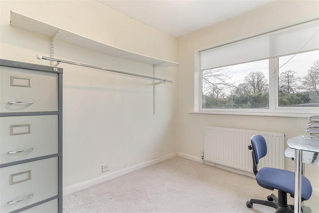 Bedroom 3 - 4.jpg