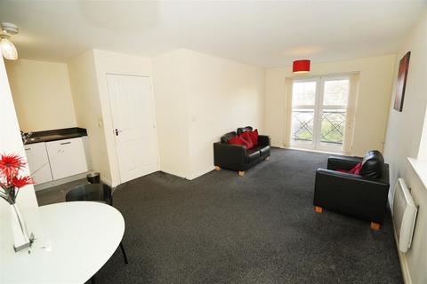 2 bedroom apartment for sale, Astley Brook Close, Bolton