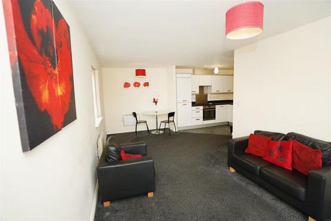 2 bedroom apartment for sale, Astley Brook Close, Bolton