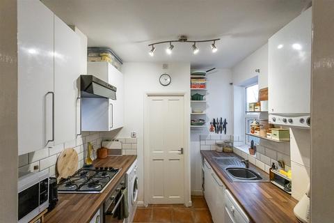 2 bedroom flat for sale, Stratford Road, Heaton, Newcastle upon Tyne