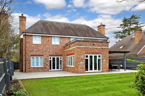 5 bedroom detached house for sale, Lord Reith Place, Beaconsfield, Buckinghamshire, HP9