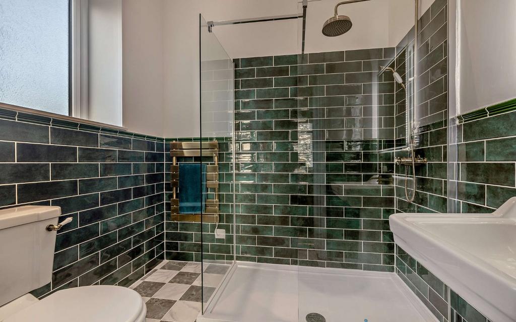 Bed 2 Ensuite