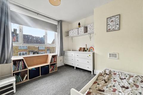 3 bedroom terraced house for sale, Cornwallis Avenue, Gillingham, Kent, ME7