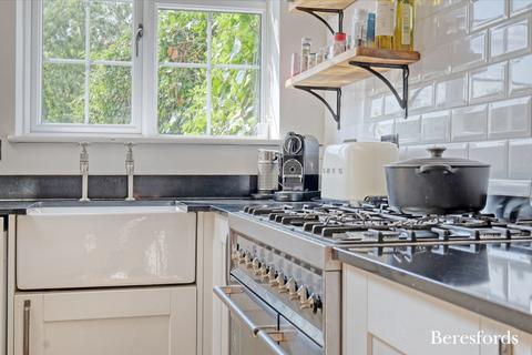 3 bedroom semi-detached house for sale, Rayleigh Road, Hutton, CM13