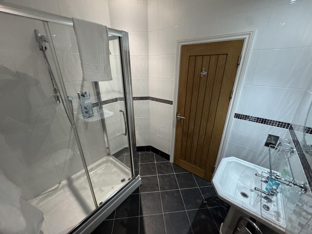 En Suite  3
