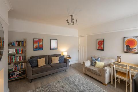 3 bedroom flat for sale, Goldspink Lane, Sandyford, Newcastle upon Tyne