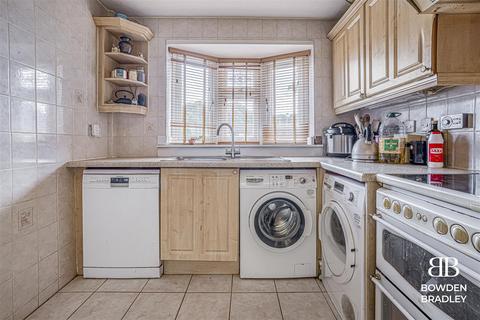 3 bedroom link detached house for sale, Owen Gardens, Woodford Green