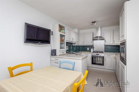 3 bedroom terraced house for sale, Shaftesbury Avenue, Radcliffe-On-Trent, Nottingham