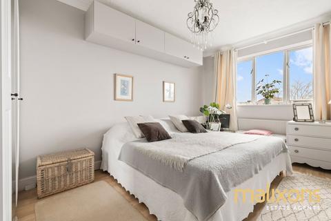 undefined, Maple Mews, London SW16