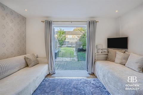 1 bedroom flat to rent, Hereward Green, Loughton