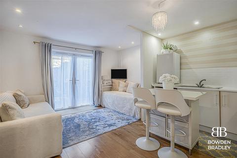 undefined, Hereward Green, Loughton, IG10
