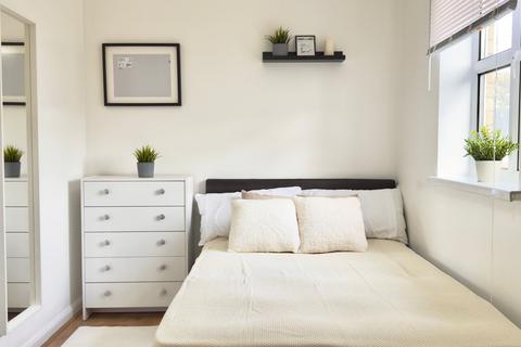 6 bedroom house to rent, Gadd Street, Nottingham NG7