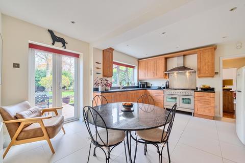 4 bedroom detached house for sale, Rushmoor Close, Fleet GU52