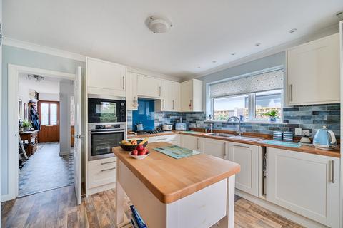 2 bedroom detached bungalow for sale, Eldon Avenue, Barton on Sea, New Milton, BH25