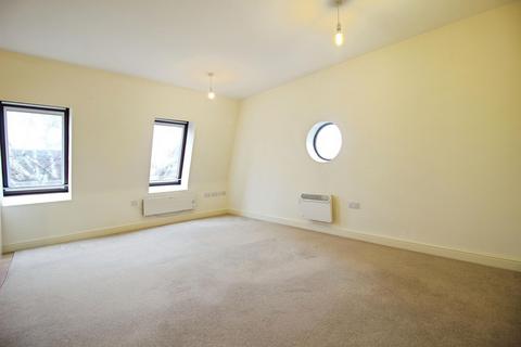 2 bedroom apartment to rent, Little London Court, Swindon SN1