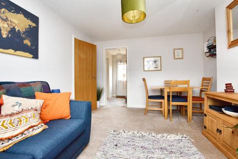 1 bedroom flat for sale - Lawrence Road, Wrington, BS40