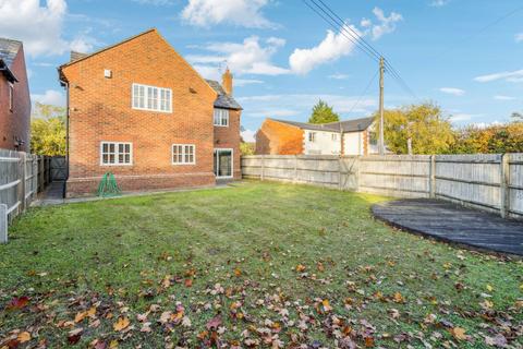 4 bedroom detached house for sale, Risborough Road, Aylesbury HP17