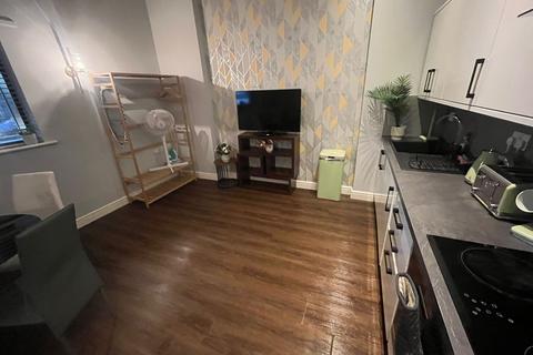 1 bedroom apartment to rent, London Road, 3B Commutation Plaza, L3