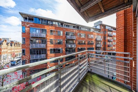 2 bedroom flat for sale, Derby Road, Nottingham, NG1