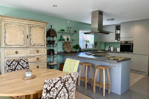 4 bedroom detached house for sale, Moorcroft Lane, Hereford