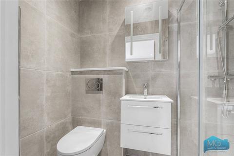 3 bedroom apartment for sale, Beaconsfield Road, London, N11