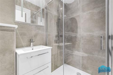 3 bedroom apartment for sale, Beaconsfield Road, London, N11