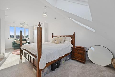 undefined, Hillcote Avenue, London SW16