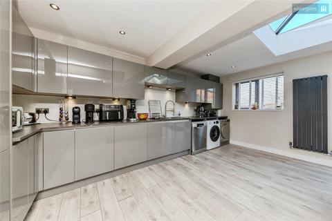 3 bedroom detached house for sale, Nevis Drive, Crewe, Cheshire, CW2