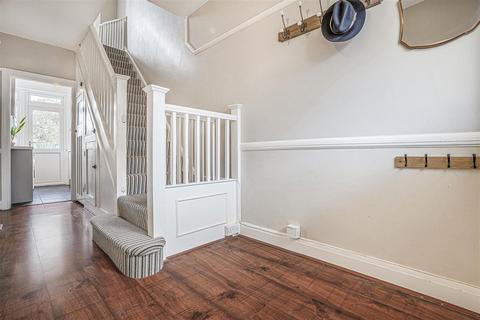 3 bedroom terraced house for sale, Cypress Grove, Hainault