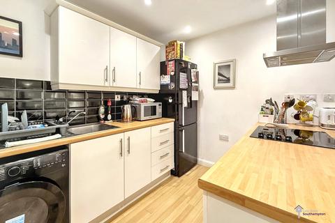 1 bedroom flat for sale, Gull Coppice