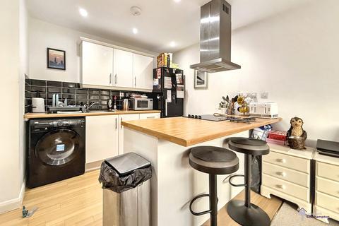 1 bedroom flat for sale, Gull Coppice