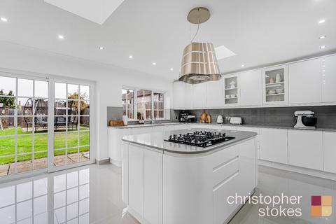 4 bedroom detached house for sale, Edinburgh Crescent, Waltham Cross, Hertfordshire, EN8 7QX