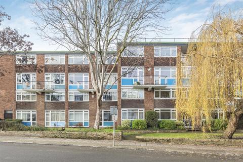 Studio for sale, Carlton Drive, London