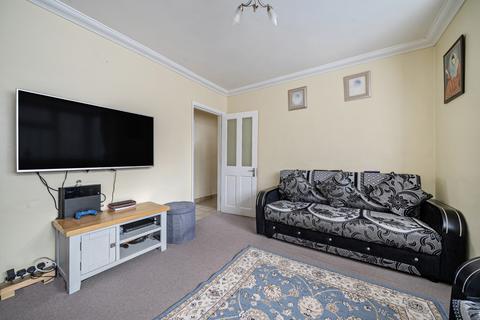 3 bedroom maisonette for sale, Peter Street, Gravesend, Kent