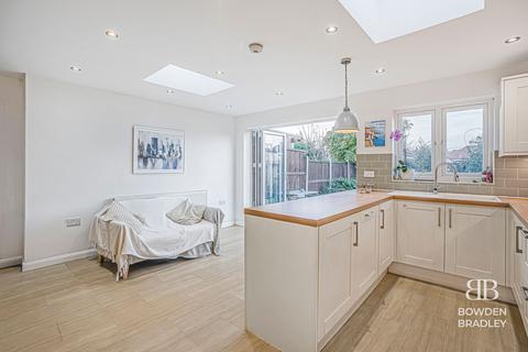 undefined, Walden Way, Ilford, IG6