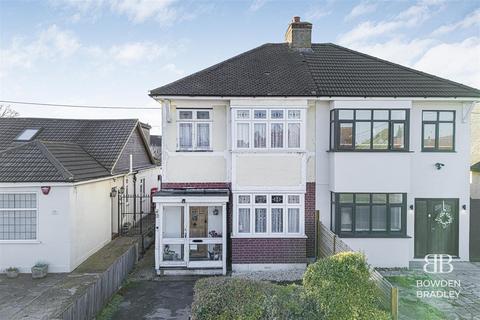 Stanley Road North, Rainham