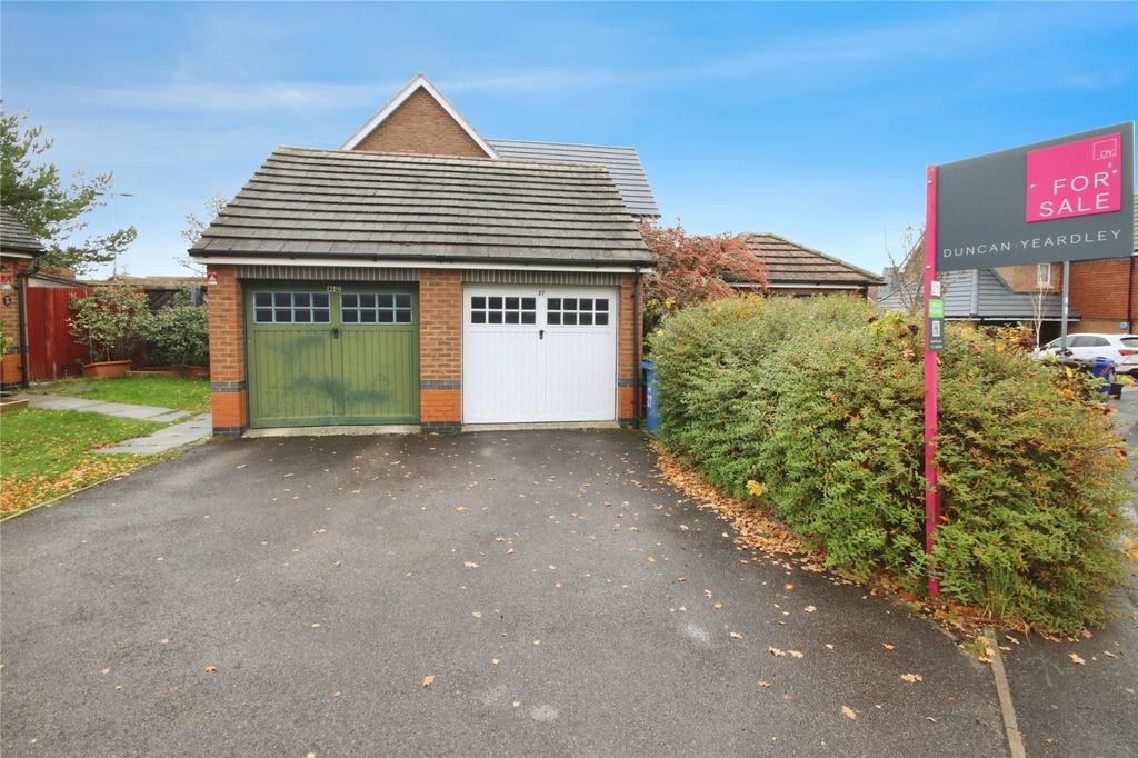 Garage/Parking