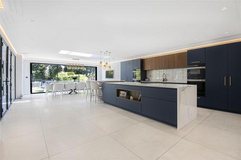 undefined, Oakleigh Park South, Whetstone