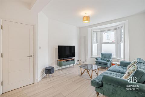 4 bedroom terraced house for sale, Northfield Road, East Ham