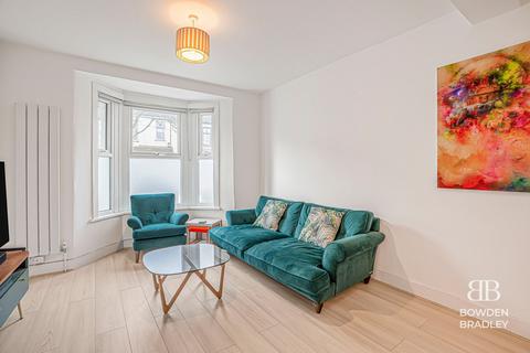 4 bedroom terraced house for sale, Northfield Road, London, E6