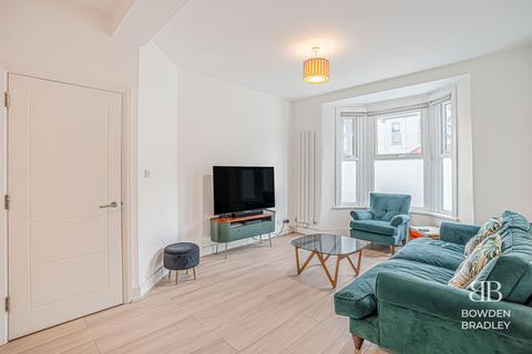 4 bedroom terraced house for sale, Northfield Road, London, E6