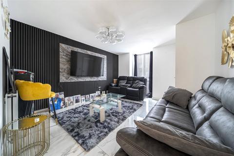 3 bedroom end of terrace house for sale, Geneive Road, Northfleet, Gravesend