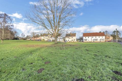 undefined, Risby