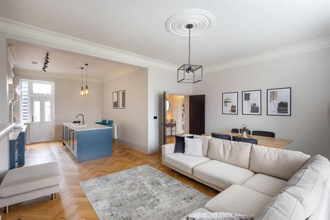 2 bedroom flat for sale, Queens Terrace, Jesmond, Newcastle upon Tyne