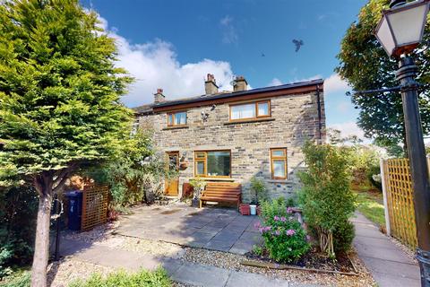 3 bedroom end of terrace house to rent, Green Lane, Shelf, Halifax
