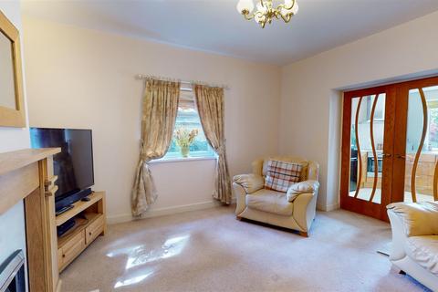 3 bedroom end of terrace house to rent, Green Lane, Shelf, Halifax