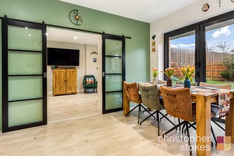 4 bedroom link detached house for sale, Markwick Avenue, Cheshunt, Hertfordshire, EN8 9FP