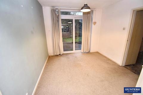 3 bedroom semi-detached house for sale, Ruskington Drive, Wigston, , LE18 1LB