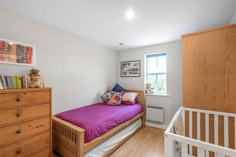 2 bedroom apartment for sale, Macmillan Way, Heritage Park, SW17