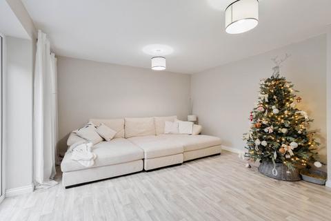 undefined, Fir Tree Court, Knottingley  WF11